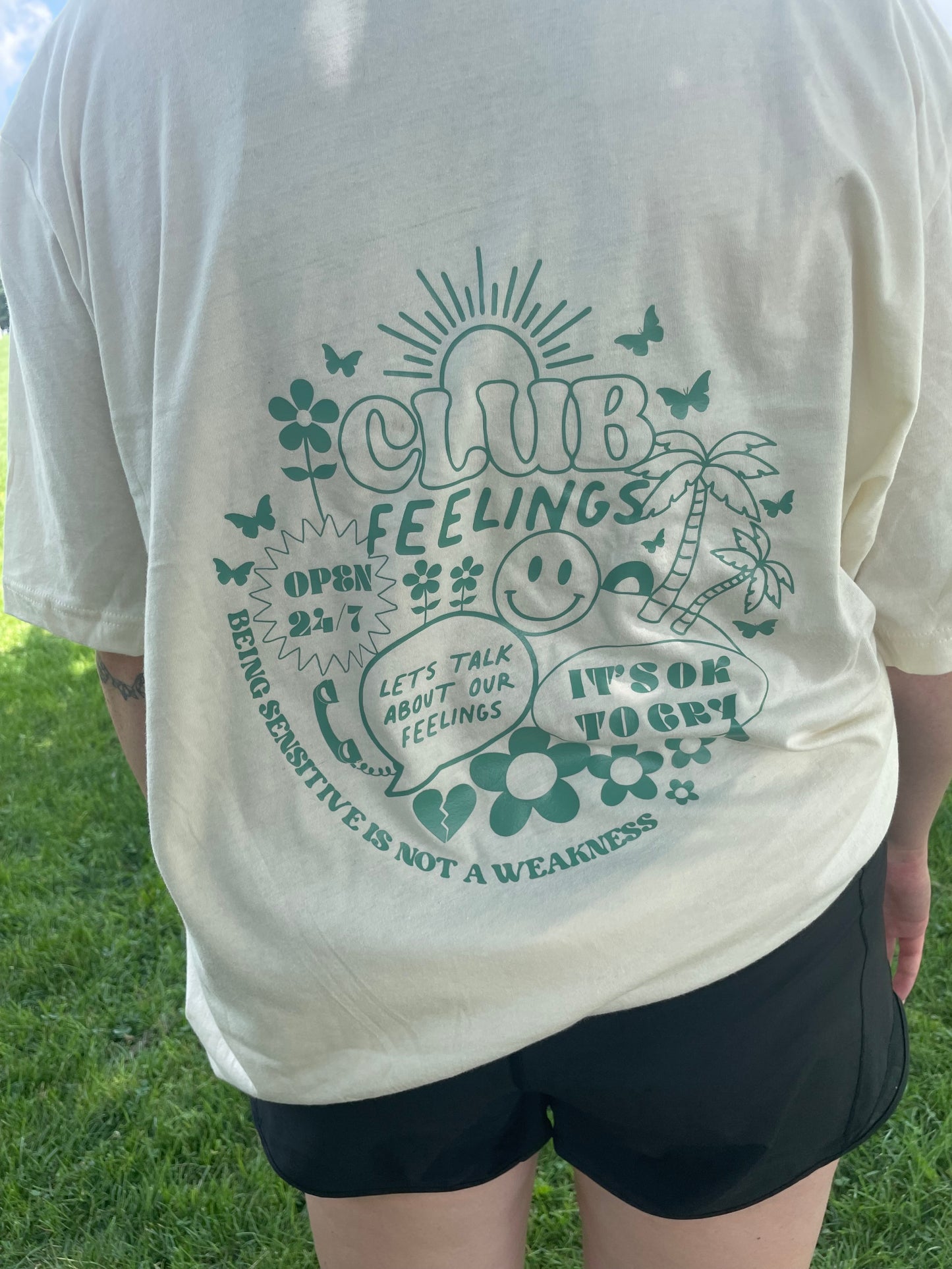 Club Feelings Tee